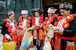 Để người nghèo không còn phải bán tivi