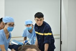 'Lửa ấm' - Phim truyền hình đầu tiên về lực lượng cứu hỏa với dàn diễn viên cực hot