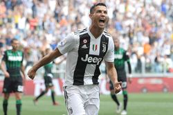 Cristiano Ronaldo được vinh danh theo cách không thể tự hào hơn