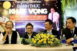 'Đánh thức khát vọng' - chương trình truyền cảm hứng lần đầu đến với giới trẻ TP.HCM