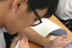 Học sinh sử dụng điện thoại trong giờ học: Từng bị phản ứng tại nhiều nước nhưng kết quả lại bất ngờ