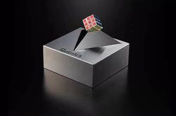 Khối Rubik nhỏ nhất thế giới ra mắt công chúng Nhật Bản