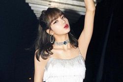 Kbiz xuất hiện 'nữ thần' tượng soán ngôi 'búp bê sống' của Lisa (BLACKPINK): Mặt lai Tây cực đẹp, body nuột nà không tì vết