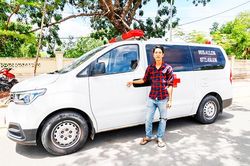 Chàng trai 9X chở bệnh nhân nghèo miễn phí