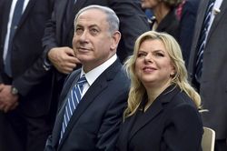 Thủ tướng Israel bị tố tranh thủ dịch vụ giặt ủi của Mỹ