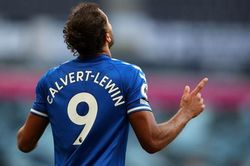 MU có nên chiêu mộ Calvert-Lewin?