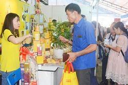 Hợp tác thương mại, bình ổn thị trường dịp cuối năm