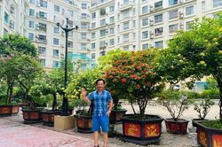 Mãn nhãn vườn cây cảnh trước cửa nhà 7 tỷ của nghệ sĩ Quang Tèo