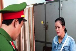 Khởi tố Chủ tịch xã và kế toán vì 'ăn chặn' tiền hỗ trợ người nghèo