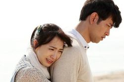 Đau khổ khi nhìn bạn trai bất chấp tất cả để bảo vệ tình yêu