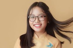 Những ca sĩ 10X nổi tiếng ngay từ khi còn ngồi trên ghế nhà trường