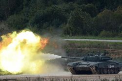 Xe tăng T-90 tiêu diệt mục tiêu tại tập trận Kavkaz 2020