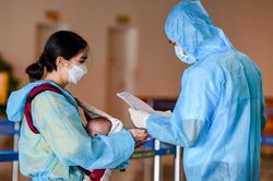Chuyến bay thương mại quốc tế đầu tiên về Việt Nam sau nửa năm
