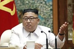 Ông Kim Jong Un chúc sức khỏe toàn dân Hàn Quốc