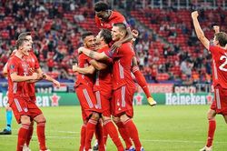 Bóng đá hôm nay 25/9: Bayern đăng quang Siêu cúp. Liverpool thắng, MU tiến gần tới Telles