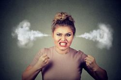 Chọn nhầm… thông gia, vợ chồng trẻ nguy cơ ly hôn