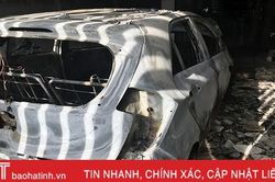 Chập điện khi sạc xe máy điện thiêu rụi cả ô tô