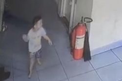 Rơi khỏi lan can tầng 3 chung cư ở Đồng Nai, bé trai 20 tháng tuổi nguy kịch