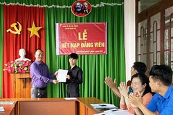 Chú trọng nâng cao chất lượng sinh hoạt chi bộ