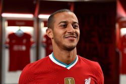 Thiago chắp thêm cánh cho con hổ Liverpool
