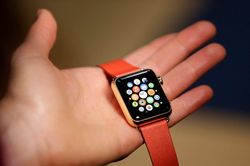 Cách đúng nhất để đeo Apple Watch