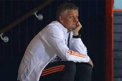 Solskjaer 'đá đểu' Mourinho sau chiến thắng của M.U