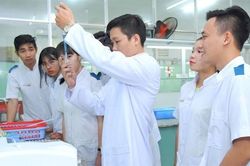 Sau nhiều tranh cãi, Đại học Y Dược TP.HCM chốt tăng học phí gấp 4 lần