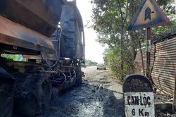 Xe đầu kéo bất ngờ bốc cháy ngùn ngụt trên quốc lộ