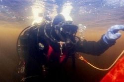 Truy tìm đồng loại của quái vật hồ Loch Ness ở Bắc Cực