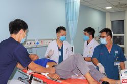 BV Quân y 175 hội chẩn từ xa bằng Telemedicin cấp cứu ngư dân ở Trường Sa