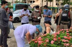 Đang chạy bộ thì nghe tiếng khóc lạ, người phụ nữ hoảng hốt khi phát hiện điều gây sốc trong công viên