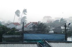 Dự báo 1 - 2 cơn bão đổ bộ vào đất liền Khánh Hòa