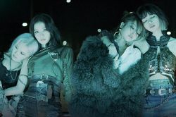 Xem teaser album mới của BLACKPINK, netizen thương đôi tai của Jennie vô cùng