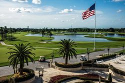 Các sân golf của ông Trump lỗ hơn 315 triệu USD trong 20 năm