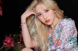 TWICE thay đổi ê-kíp hợp tác