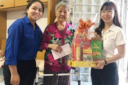 Nâng chất đảng viên mới
