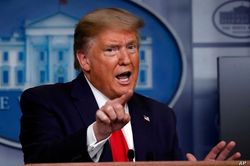 Tổng thống Trump 'Đấu khẩu' với ông Biden như kiểu đánh võ