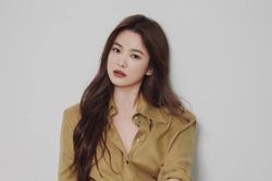 Loạt ảnh này có gì lạ mà giúp Song Hye Kyo được khen 'vượt trội Kim Tae Hee, Son Ye Jin'?