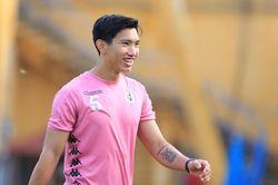 Đoàn Văn Hậu tươi rói báo tin vui cho Hà Nội FC