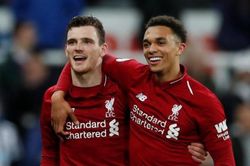 Đôi cánh Alexander-Arnold - Robertson giúp Liverpool biến hóa