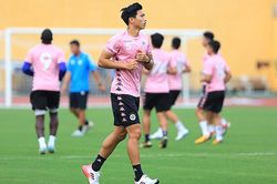 Văn Hậu trở lại tập luyện, tái xuất ở giai đoạn 2 V League