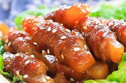 Thịt với khoai tây thì ai cũng biết rồi, nhưng kết hợp vừa lạ vừa ngon đặc biệt thế này thì đảm bảo mới toanh!