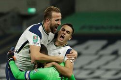 Tottenham thắng ngược Chelsea ở League Cup