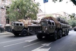 Azerbaijan tuyên bố phá hủy tên lửa S-300 của Armenia
