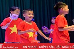 Đêm Trung thu 'đáng nhớ nhất đời' của 2 anh em mồ côi ở Hà Tĩnh
