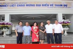 Tuổi cao chí càng cao