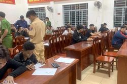 Hàng chục thanh niên đua xe ở Đồng Nai