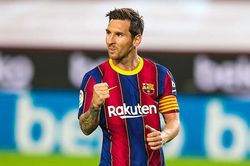 Trực tiếp bóng đá Celta Vigo vs Barcelona: Messi xin lỗi vì Messi đã chiến thắng