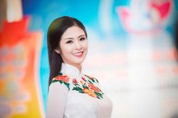 Bí quyết gìn giữ mái tóc mây của Hoa hậu Ngọc Hân