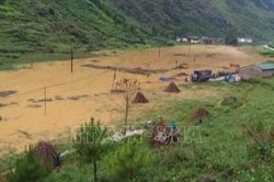 Mưa lũ gây nhiều thiệt hại tại các địa phương